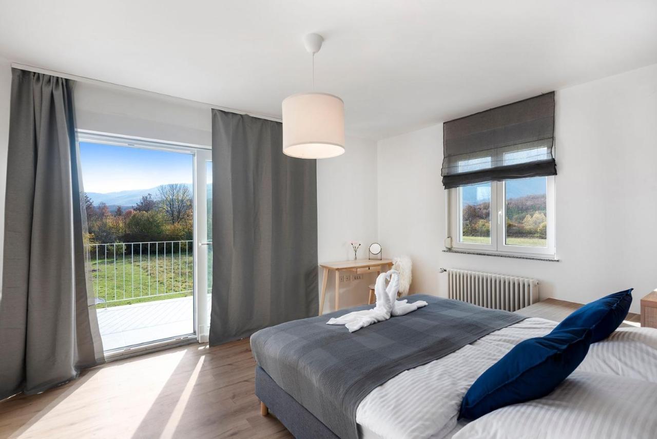 Velebit Lodge Lovinac  Екстер'єр фото