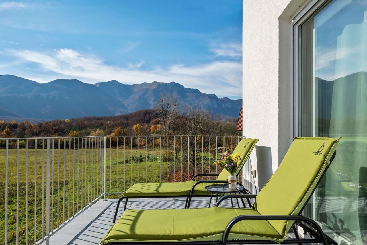 Velebit Lodge Lovinac  Екстер'єр фото
