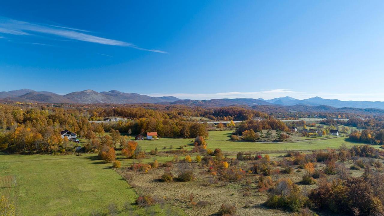 Velebit Lodge Lovinac  Екстер'єр фото