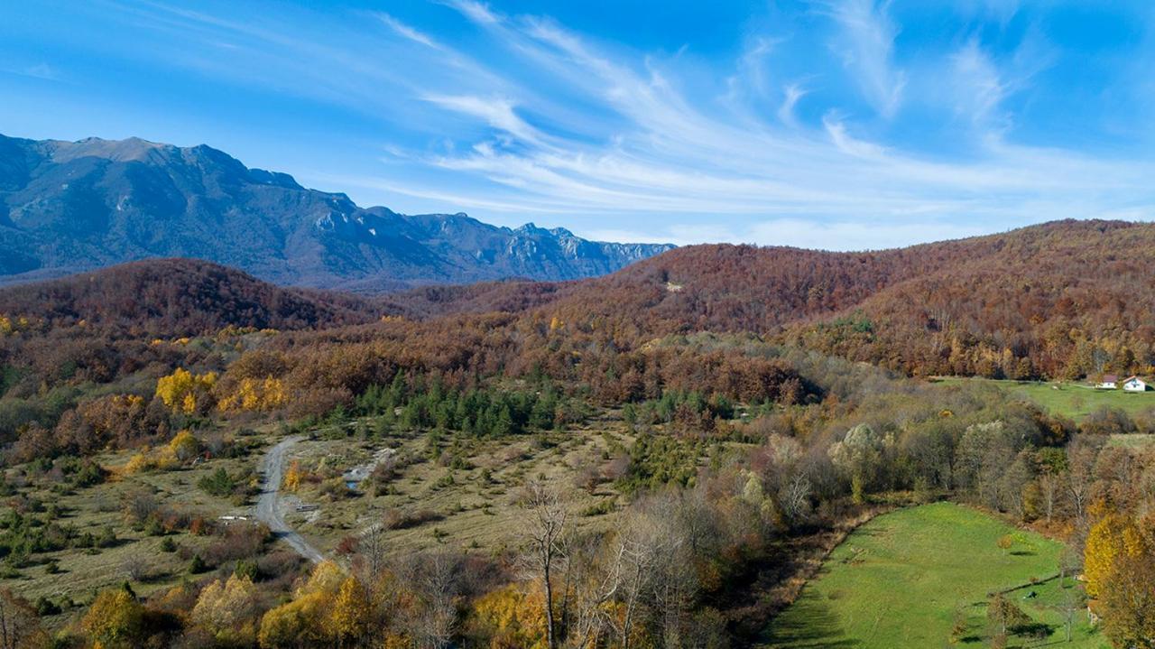Velebit Lodge Lovinac  Екстер'єр фото
