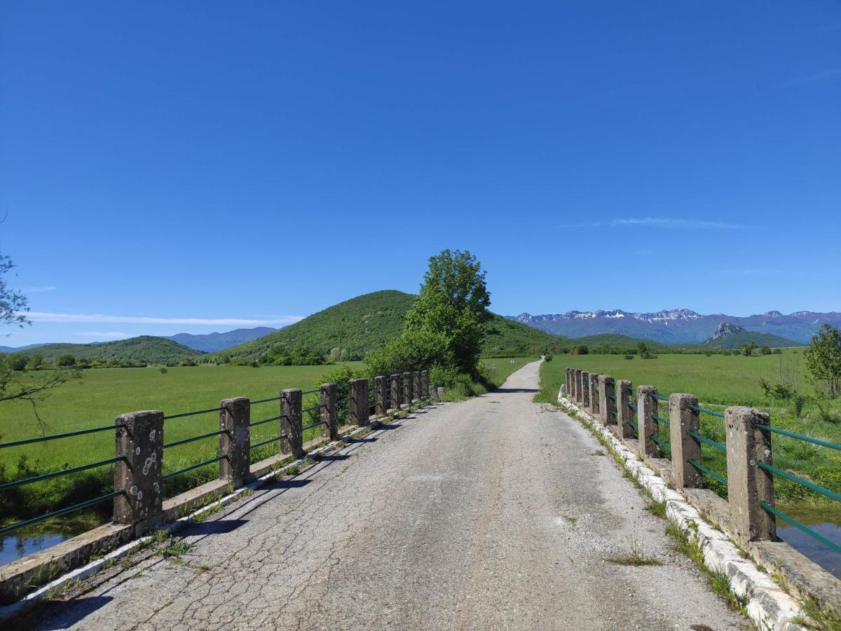 Velebit Lodge Lovinac  Екстер'єр фото
